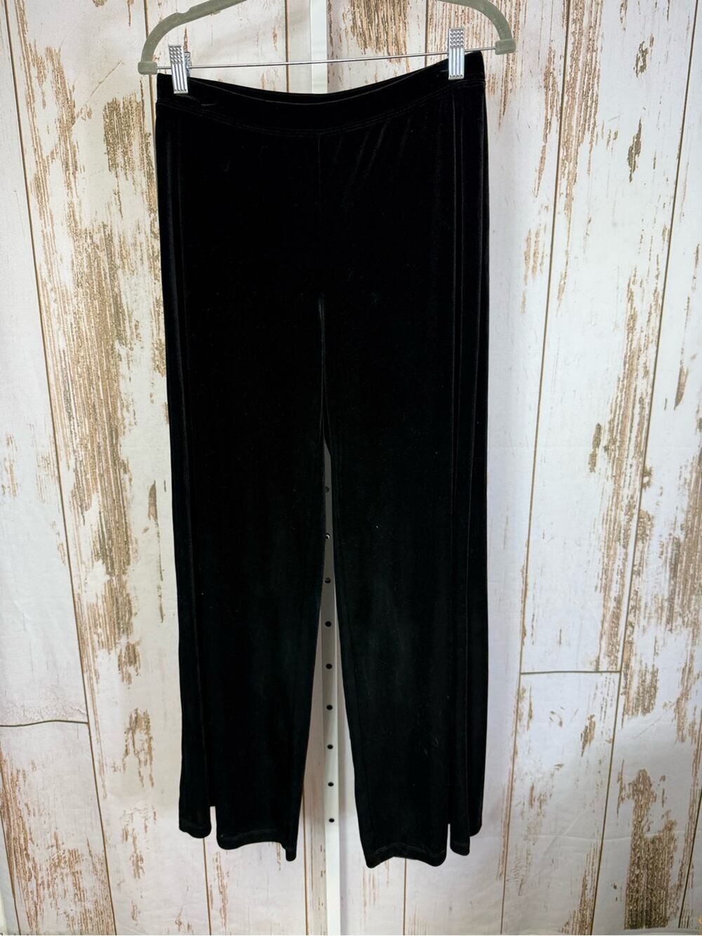 NWT, Jaclyn Smith, Black Velour Pull On Straight Leg Pants. Size Small.